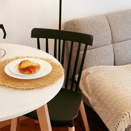 Chmielna Apartment: Central Warsaw with Smart TV and Wi-Fi Exterior photo