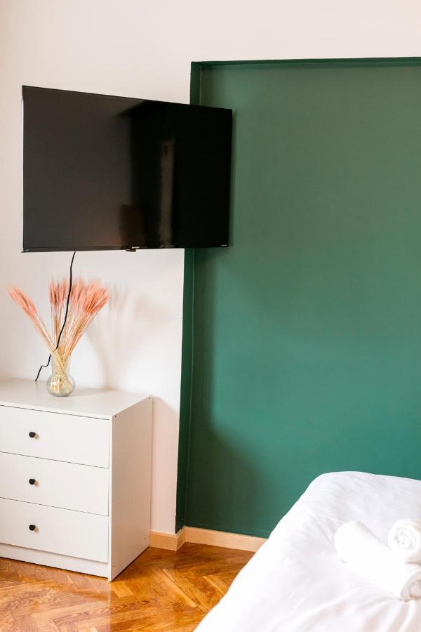 Apartmán Chmielna - 250m Od Zlotych Tarasow, 350m Od Dworca Centralnego - Wifi - Smart Tv 55 Cali - Better Varšava