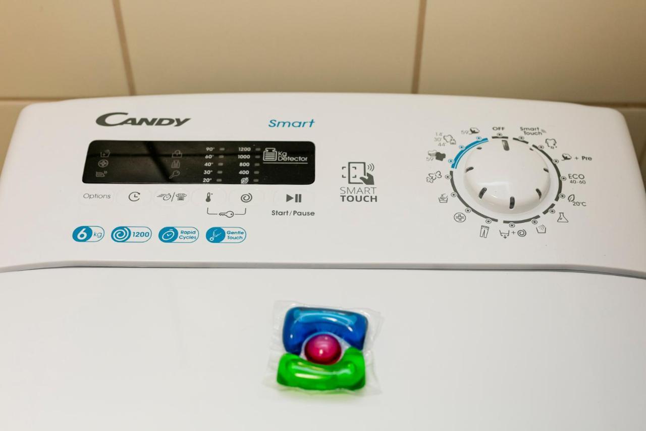 Chmielna - 250m Od Zlotych Tarasow, 350m Od Dworca Centralnego - Wifi - Smart Tv 55 Cali - Better Apartmán *